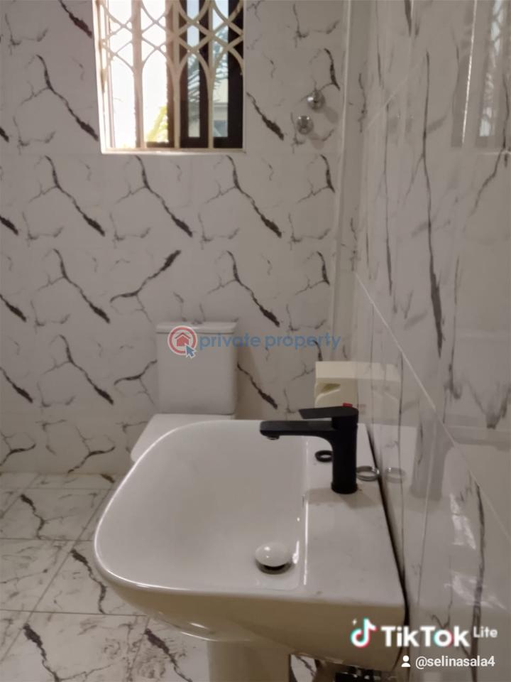 2 bedroom Apartment For Rent Teshie Bushroad Teshie-Nungua Estates Accra - 4