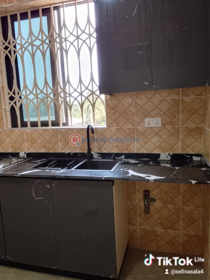 2 bedroom Apartment For Rent Teshie Bushroad Teshie-Nungua Estates Accra - 3