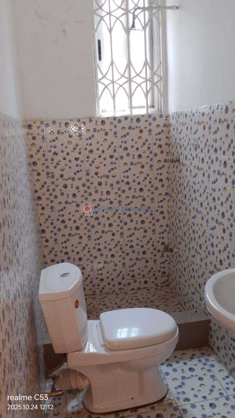 2 bedroom Apartment For Rent Haasto Atomic Road. Haatso Ga East Municipal Accra - 5