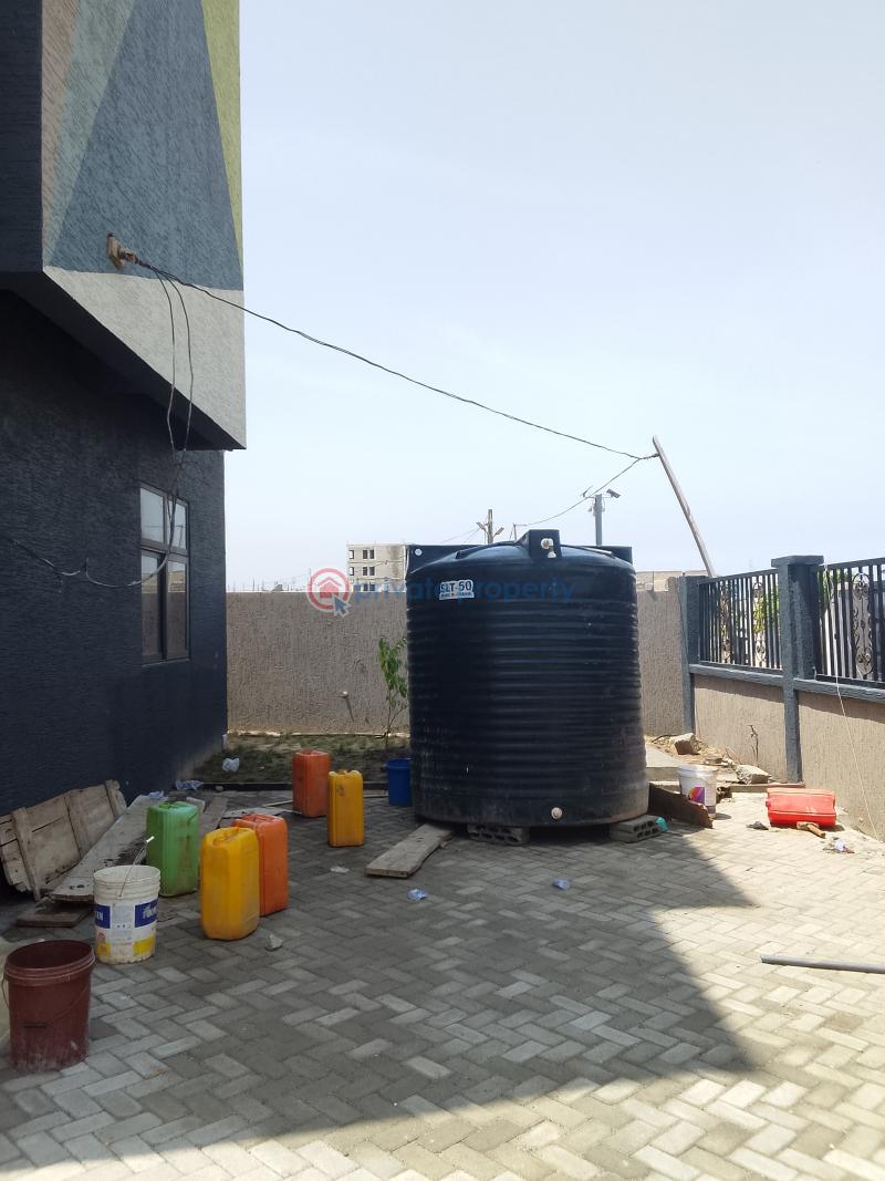 2 bedroom Apartment For Rent Tse Addo Goil Filling Station Behind The Labadi Trade Fair Center Tse Addo Accra - 1