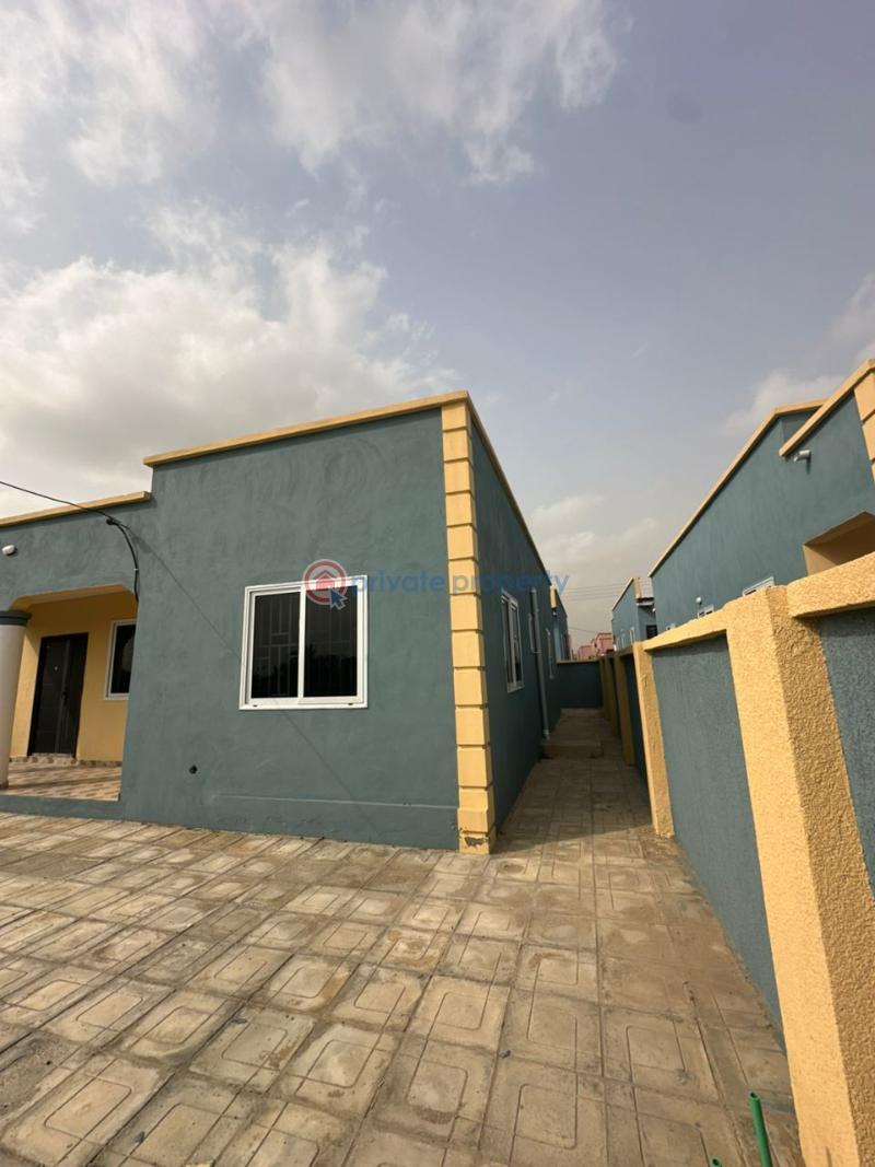 2 bedroom House For Sale Community 25 Tema Accra - 5