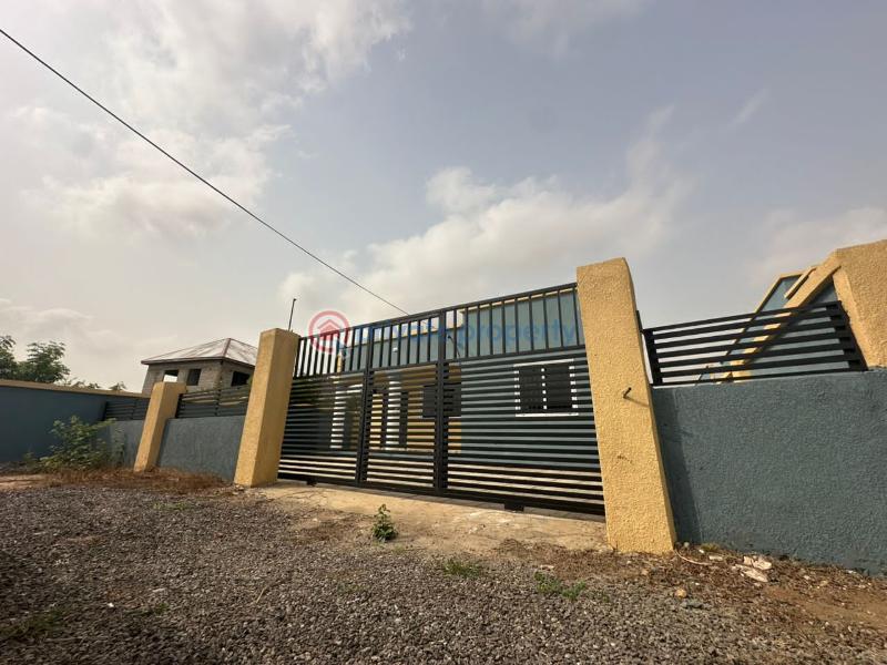 2 bedroom House For Sale Community 25 Tema Accra - 0