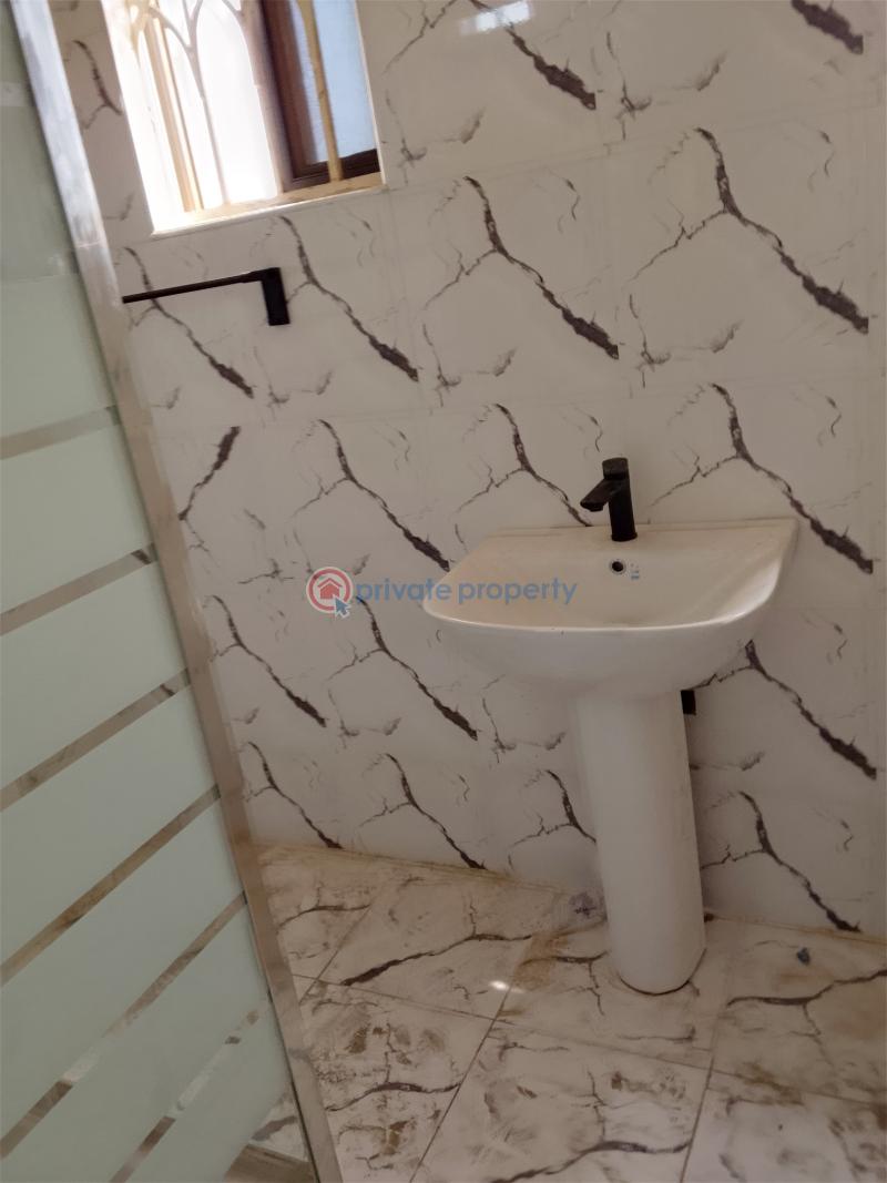2 bedroom Apartment For Rent Teshie Bushroad Police Station Teshie-Nungua Estates Accra - 10