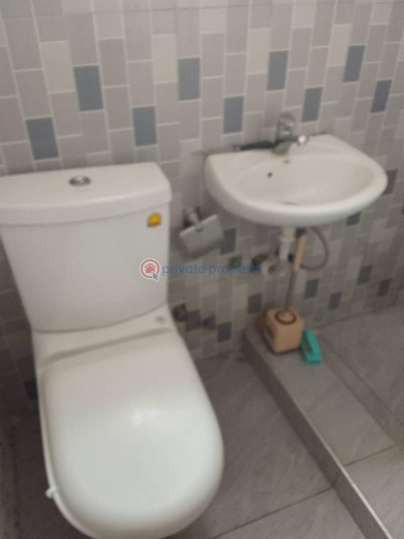 2 bedroom Apartment For Rent Behind The Labadi Trade Fair Center Tse Addo Accra - 3