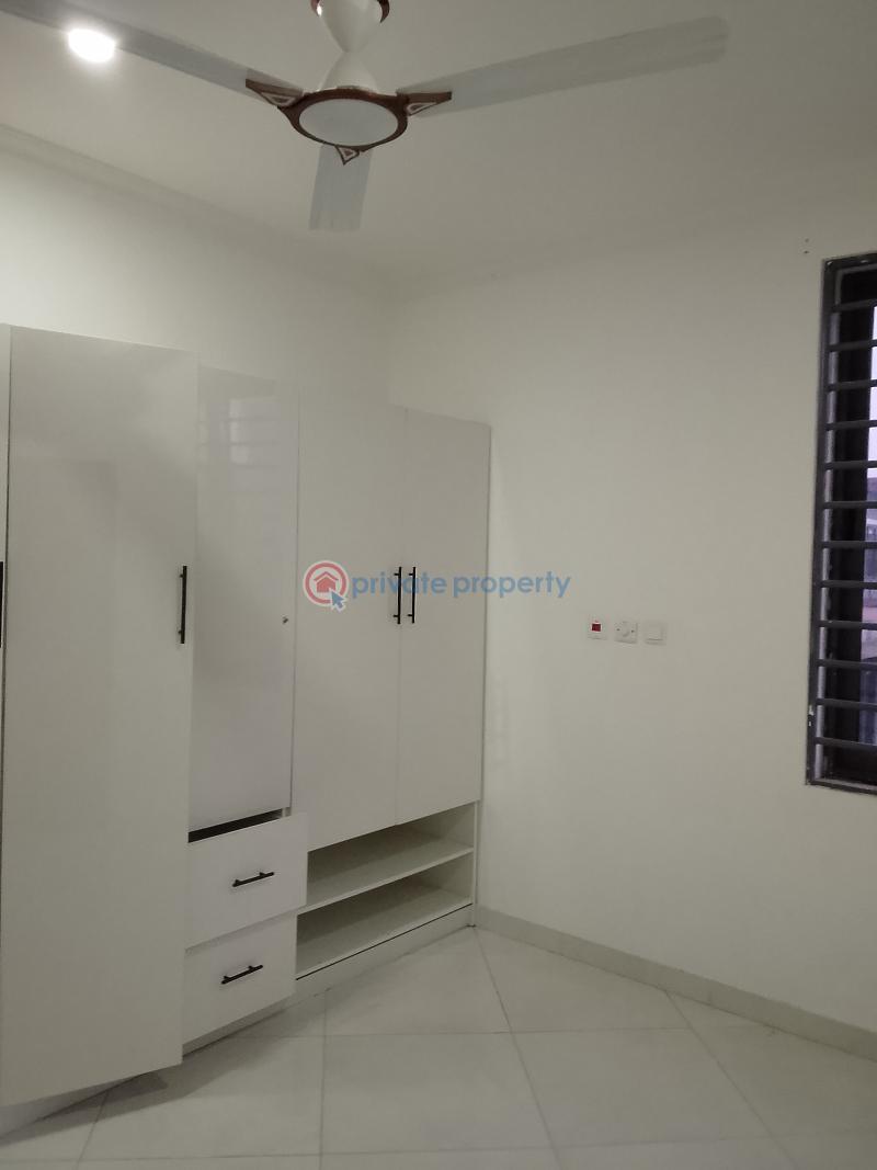 2 bedroom Apartment For Rent Rasta Bushroad Police Station Teshie-Nungua Estates Accra - 3