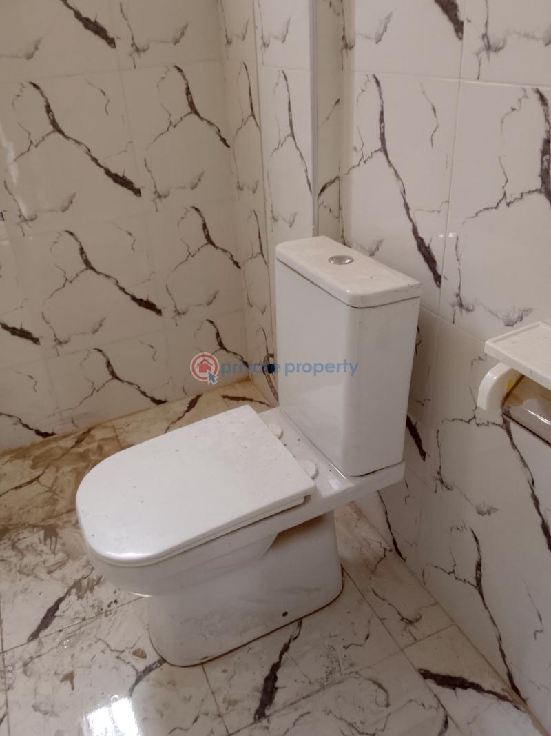 2 bedroom Apartment For Rent Teshie Bushroad Police Station Teshie-Nungua Estates Accra - 3