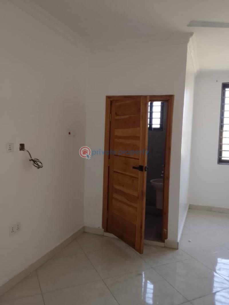 2 bedroom Apartment For Rent Rasta Teshie Bushroad Teshie-Nungua Estates Accra - 3