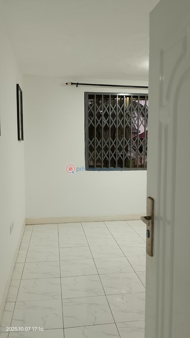 2 bedroom Apartment For Rent North Legon, Papa's Pizza 🍕 Pawpaw Street North Legon Accra - 8