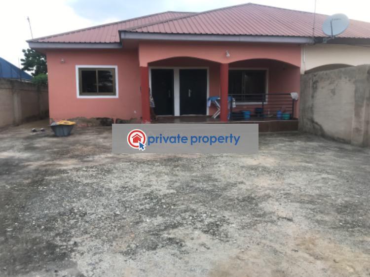 2 bedroom Semi detached Bungalow For Sale &nbsp;tiaman Oyarifa Ga East Municipal Accra - 9