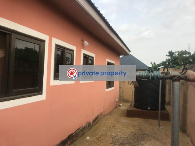 2 bedroom Semi detached Bungalow For Sale &nbsp;tiaman Oyarifa Ga East Municipal Accra - 7
