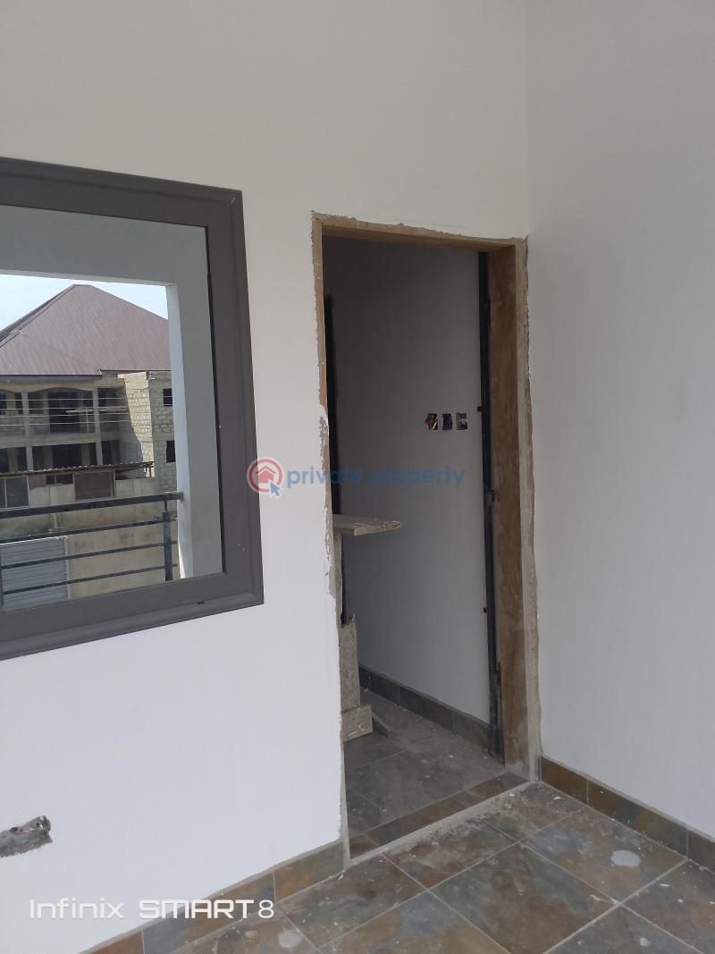 2 bedroom Apartment For Rent Rasta Bushroad Police Statoin Teshie-Nungua Estates Accra - 2