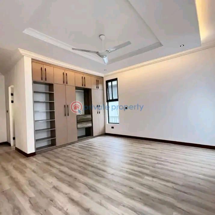 4 bedroom Townhouse For Sale Trasacco East Legon Accra - 4