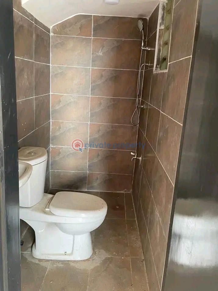 2 bedroom Apartment For Rent Dansoman Accra - 5
