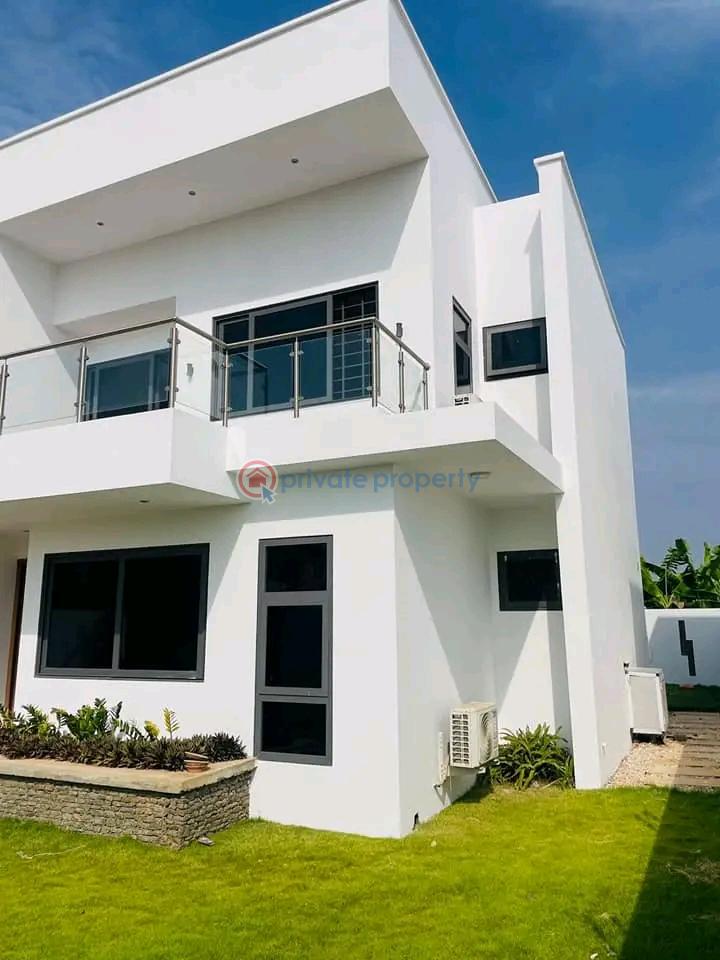 3 bedroom Townhouse For Sale East Airport Airport Residential Area Accra - 0