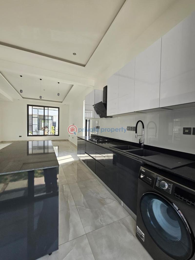 4 bedroom House For Sale Accra Ghana Cantonments  - 4