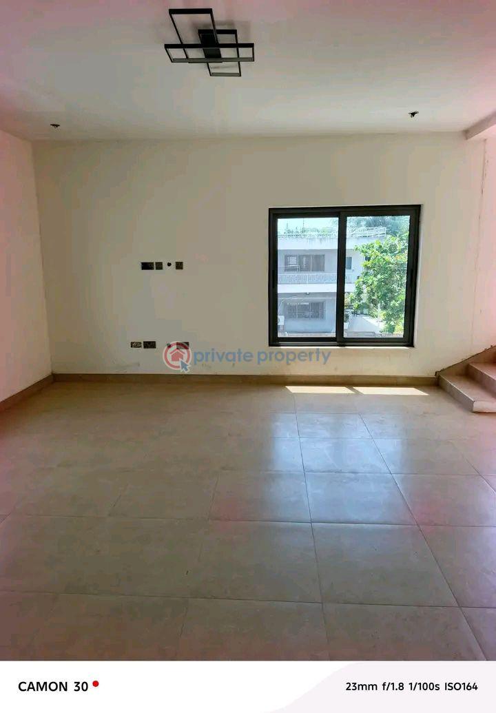 4 bedroom House For Sale Cantonments Accra - 6