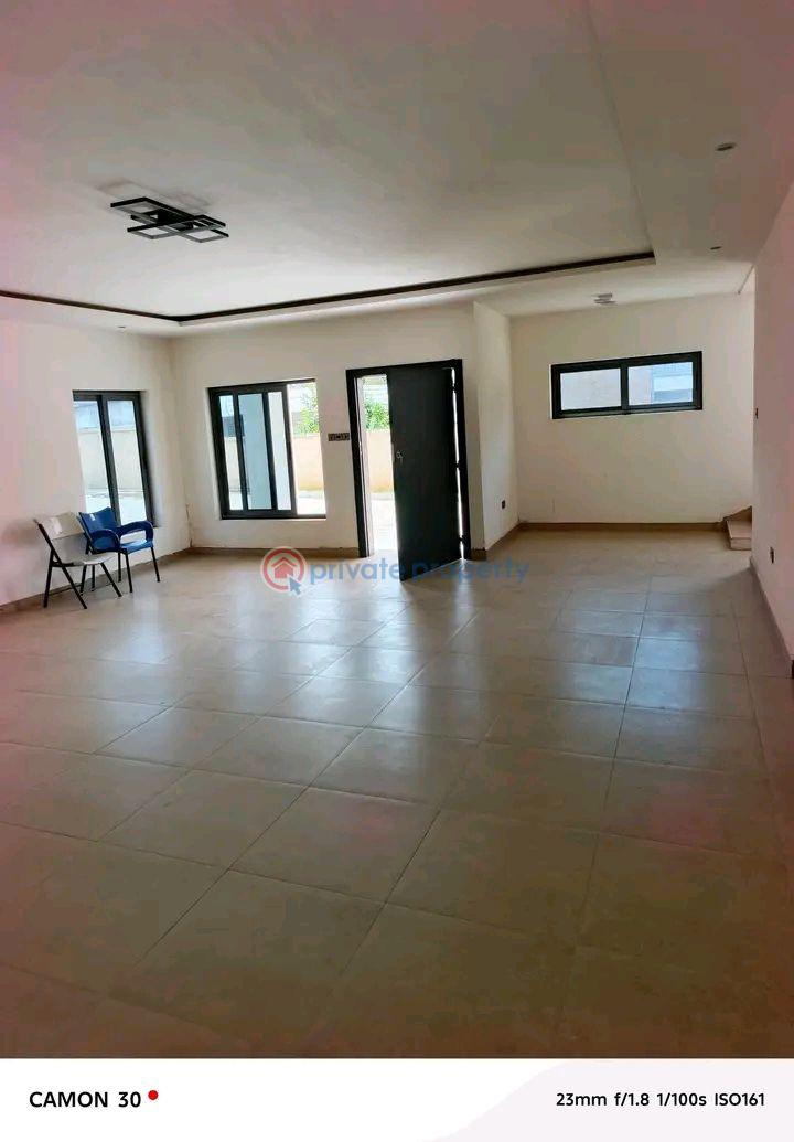 4 bedroom House For Sale Cantonments Accra - 10