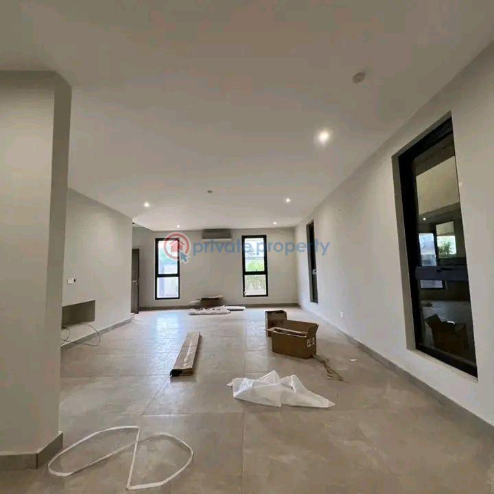 4 bedroom Townhouse For Sale Trasacco Adjiriganor East Legon Accra - 3