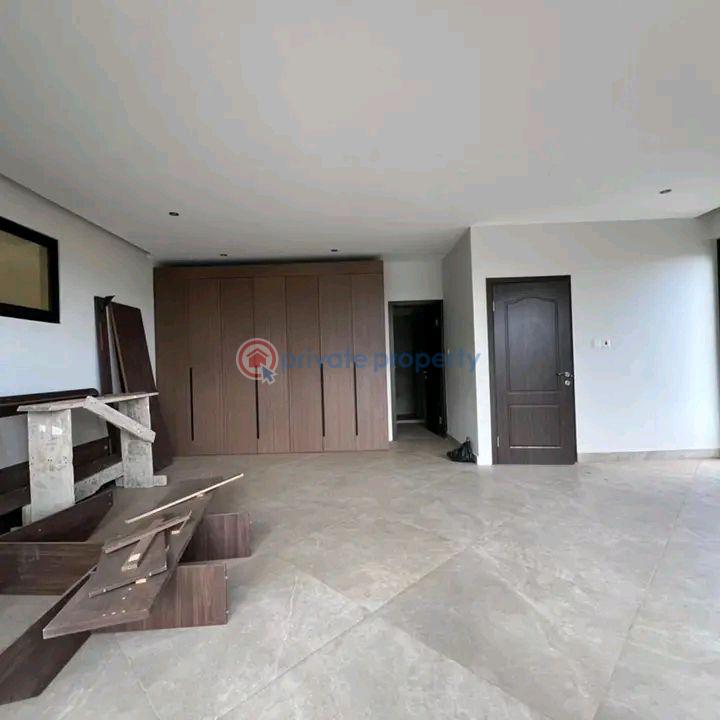 4 bedroom Townhouse For Sale Trasacco Adjiriganor East Legon Accra - 11