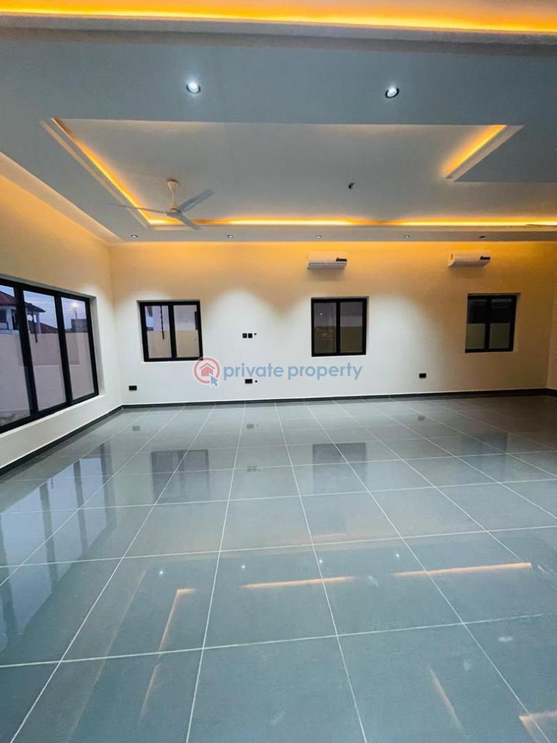 4 bedroom Townhouse For Sale Ashaley Botwe Adenta Municipal Accra - 6