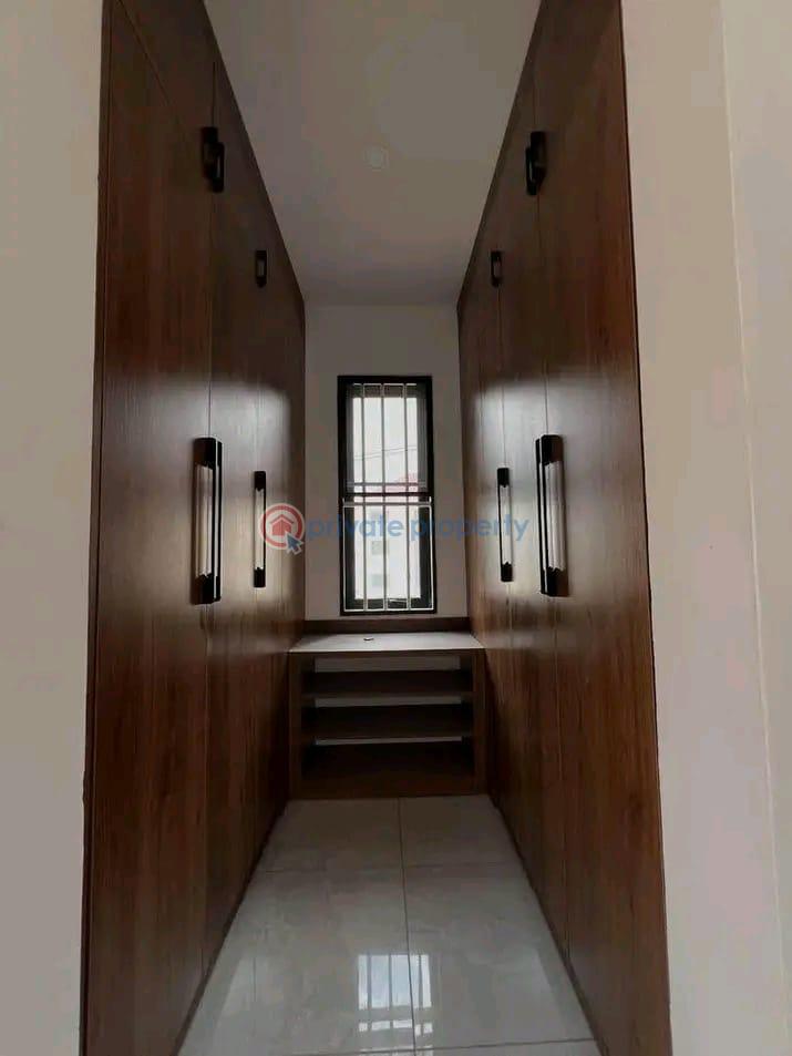 4 bedroom Townhouse For Sale East Legon Accra - 9
