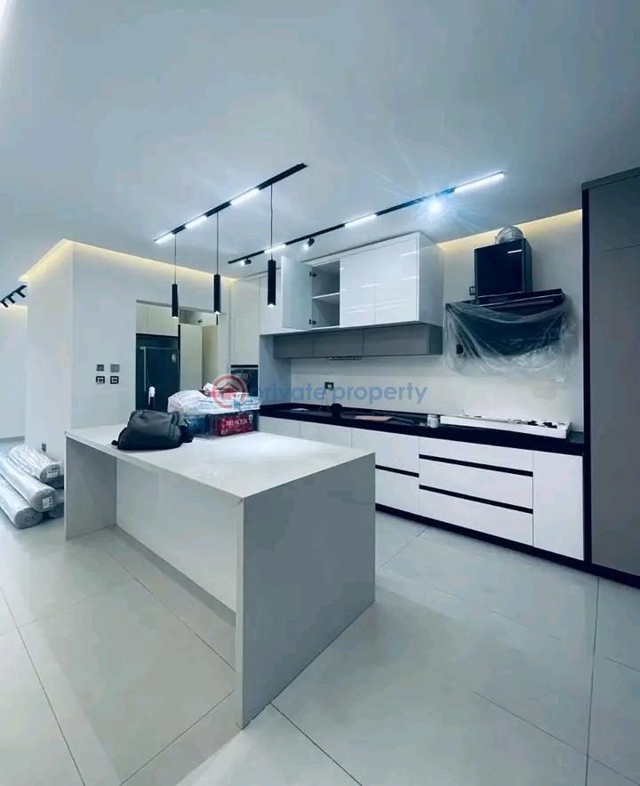 4 bedroom House For Sale Lagos Avenue East Legon Accra - 1