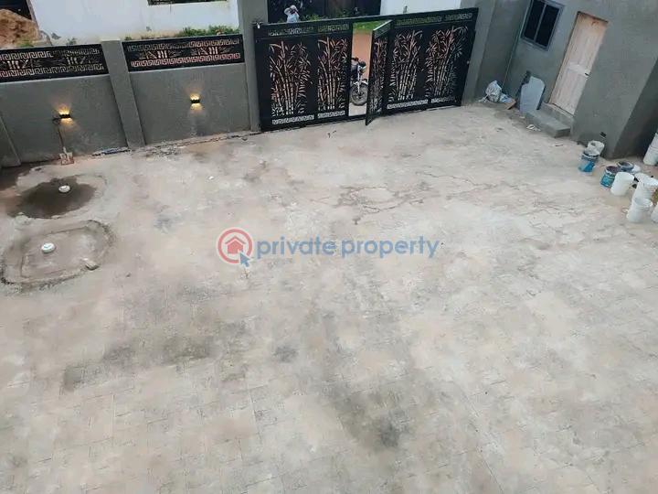 4 bedroom House For Sale Ogbojo East Legon Accra - 1