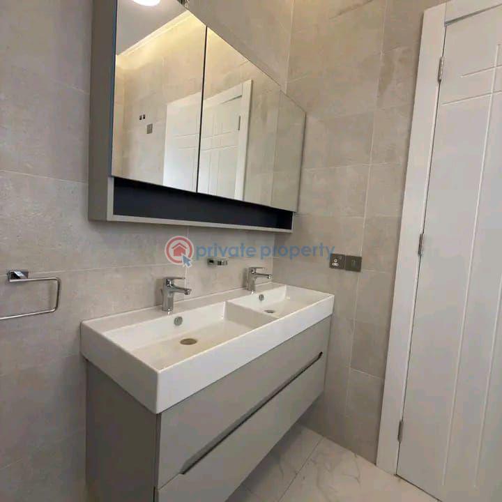 4 bedroom Townhouse For Sale East Airport Airport Residential Area Accra - 5