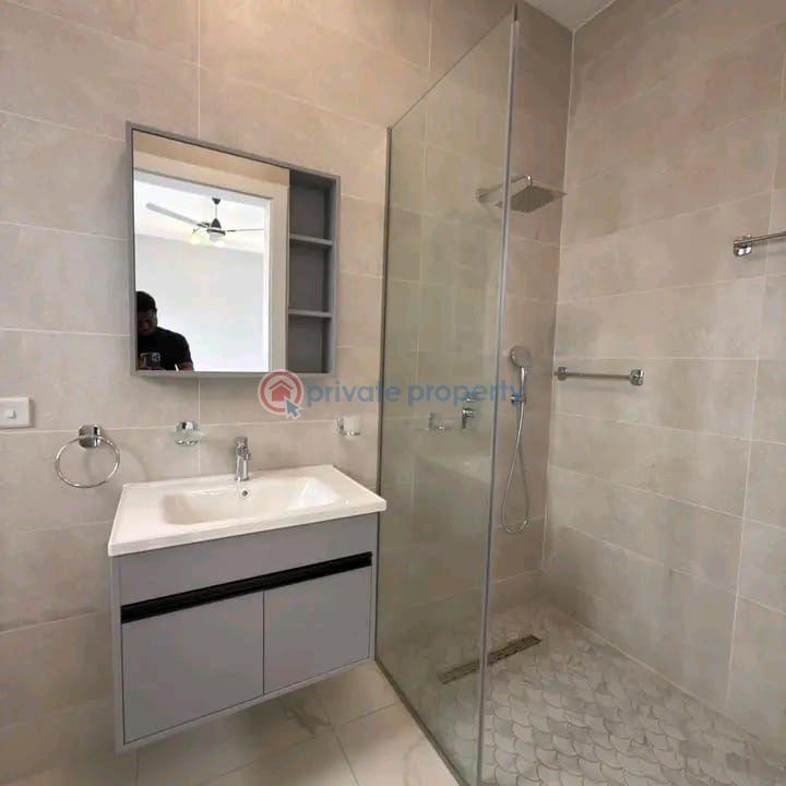 4 bedroom Townhouse For Sale East Airport Airport Residential Area Accra - 6