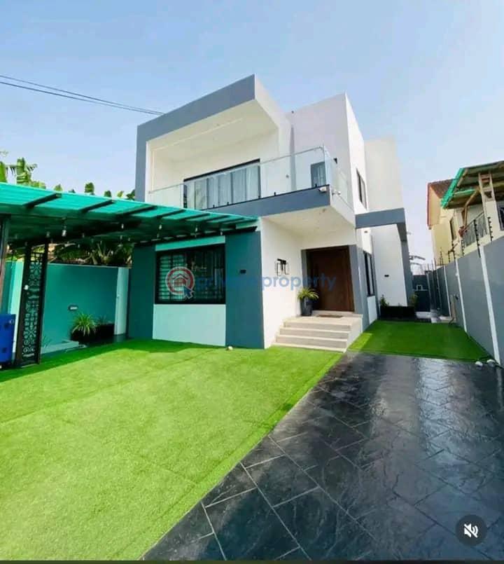 4 bedroom Townhouse For Sale East Legon Accra - 0