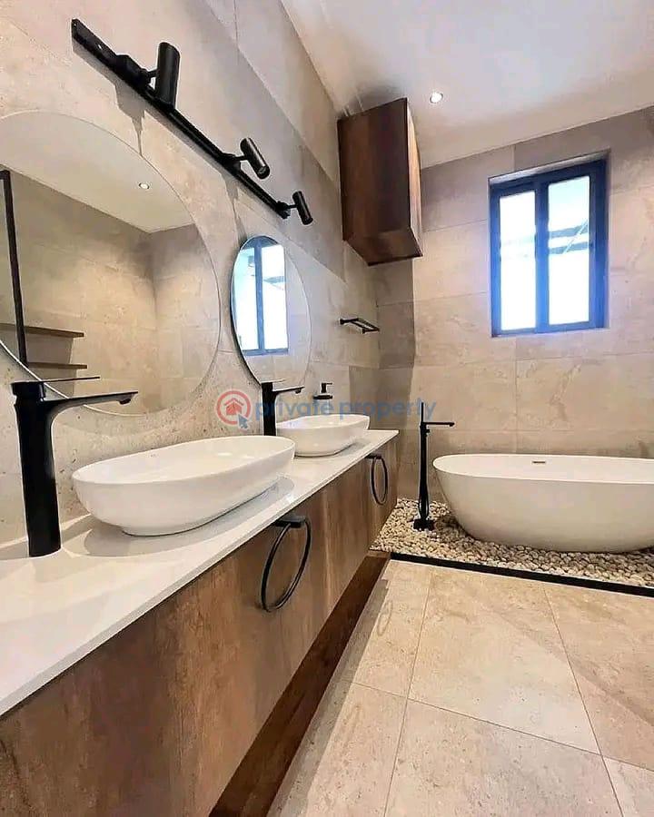 4 bedroom Townhouse For Sale Trasacco East Legon Accra - 7