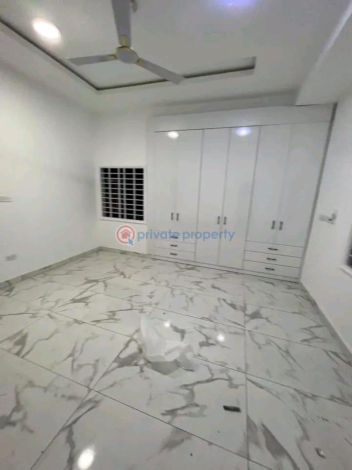 5 bedroom Townhouse For Sale Achimota Accra - 5