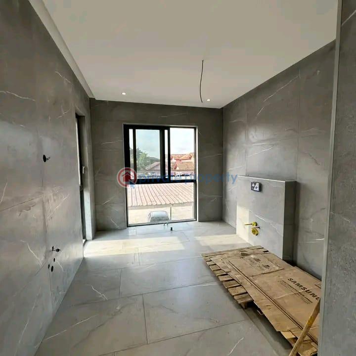 5 bedroom Townhouse For Sale Adjiringanor East Legon Accra - 12