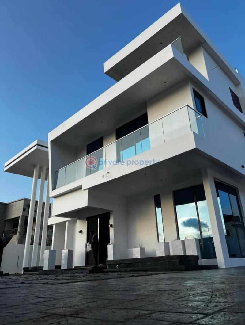5 bedroom Townhouse For Sale Airport Residential Area Accra - 1