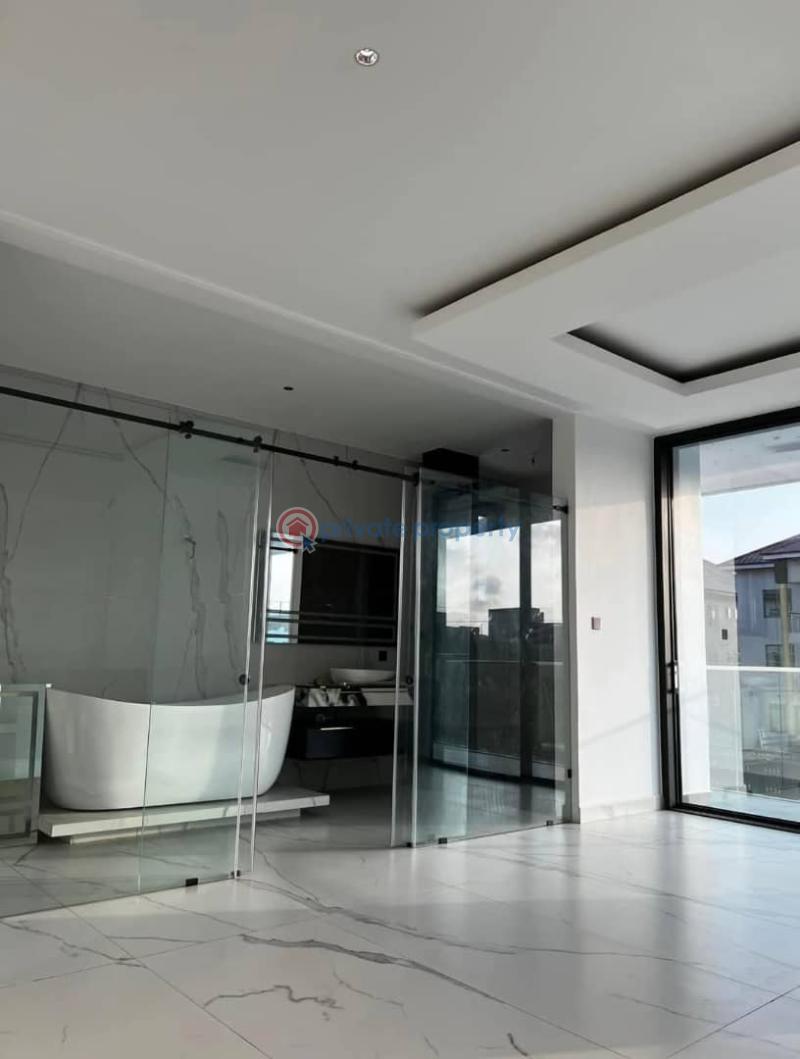 5 bedroom Townhouse For Sale Airport Residential Area Accra - 3