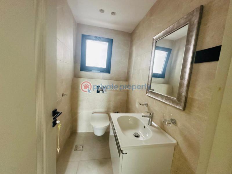 5 bedroom Townhouse For Rent Cantonments Accra - 12
