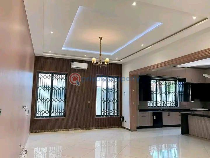 5 bedroom Townhouse For Sale East Airport Airport Residential Area Accra - 7