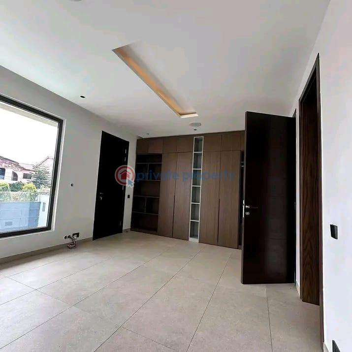 5 bedroom Townhouse For Sale East Legon Accra - 2