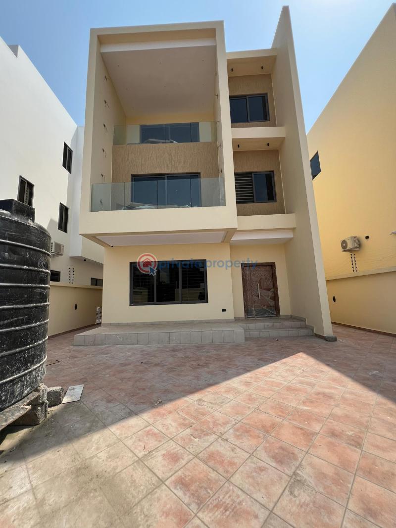5 bedroom Townhouse For Sale East Legon Accra - 0