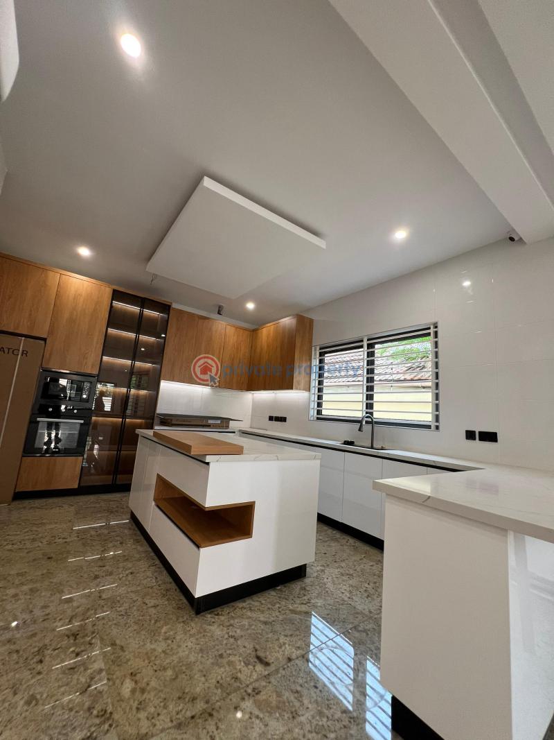 5 bedroom Townhouse For Sale East Legon Accra - 5