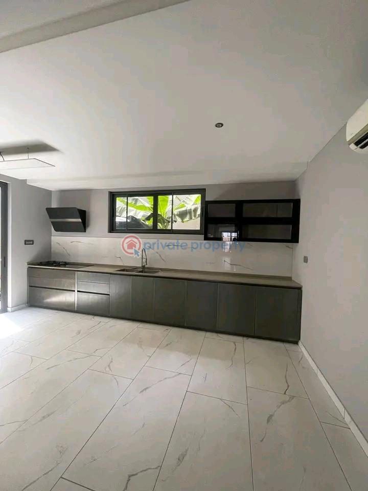 5 bedroom Townhouse For Rent East Legon Accra - 2