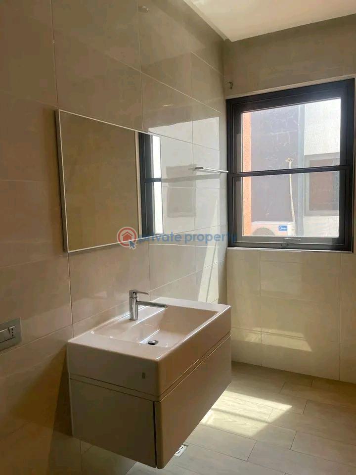 5 bedroom Townhouse For Rent East Legon Accra - 11