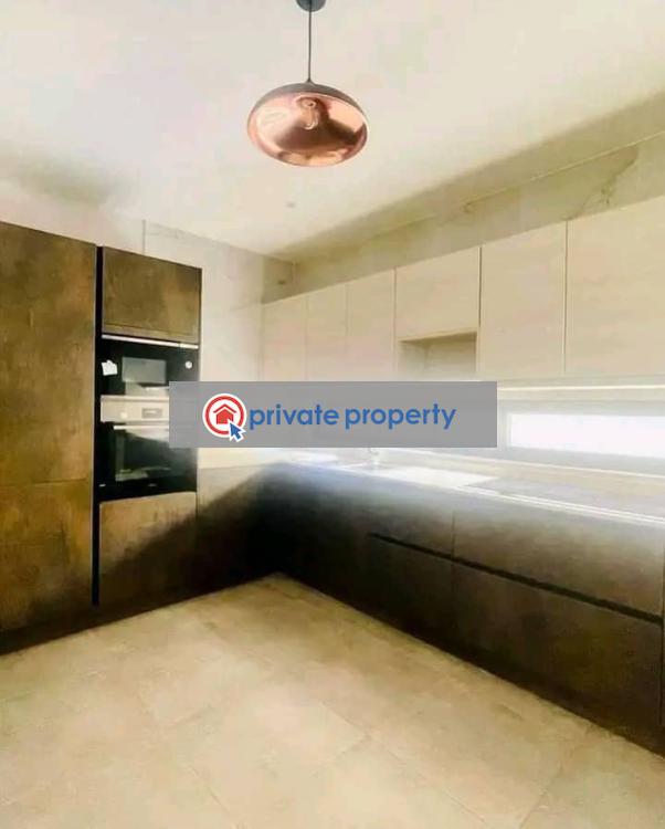 5 bedroom Townhouse For Sale Cantonments Accra - 5