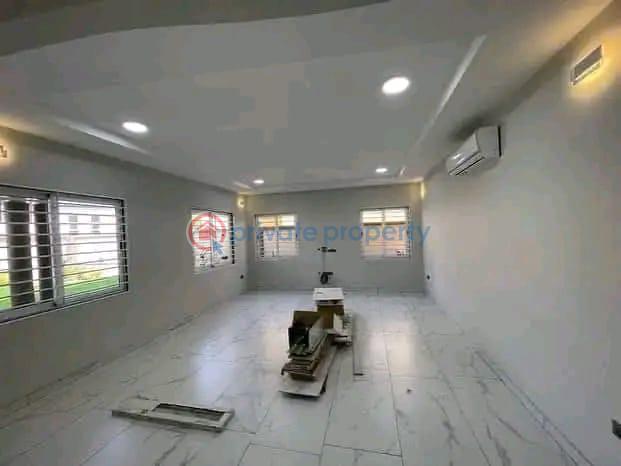 5 bedroom Townhouse For Sale East Airport Airport Residential Area Accra - 3