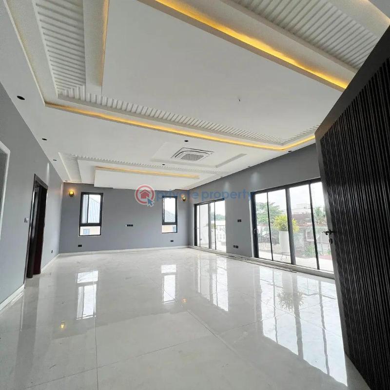 6 bedroom Townhouse For Sale East Legon Accra - 3