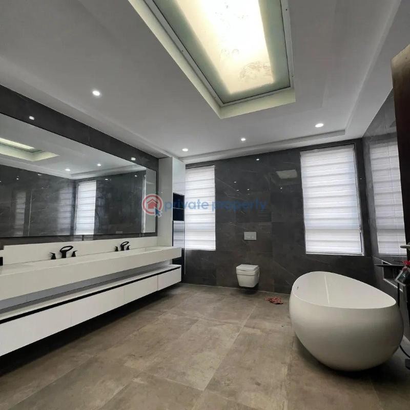 6 bedroom Townhouse For Sale East Legon Accra - 6