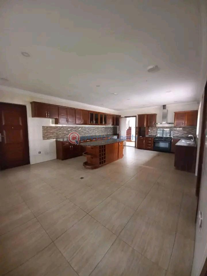 7 bedroom House For Sale East Legon Accra - 5