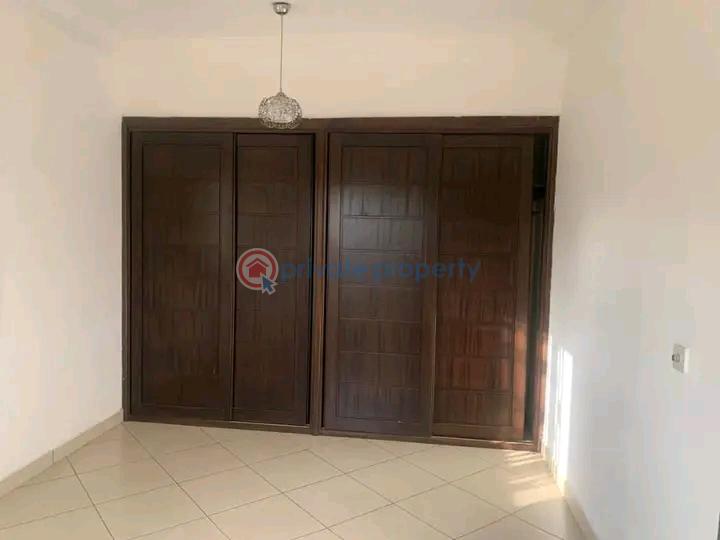 7 bedroom Townhouse For Sale Trasacco Estate East Legon Accra - 4