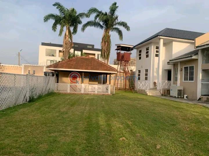 7 bedroom Townhouse For Sale Trasacco Estate East Legon Accra - 1