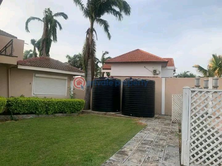 7 bedroom Townhouse For Sale Trasacco Estate East Legon Accra - 6